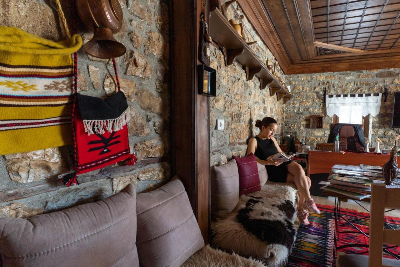 Hotel Borklad Берат Екстер'єр фото