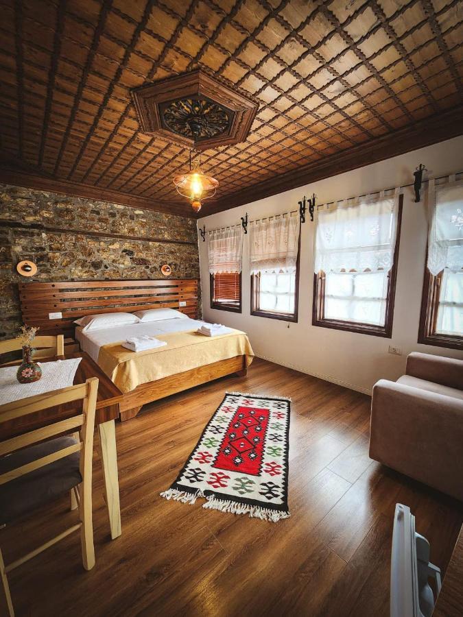 Hotel Borklad Берат Екстер'єр фото